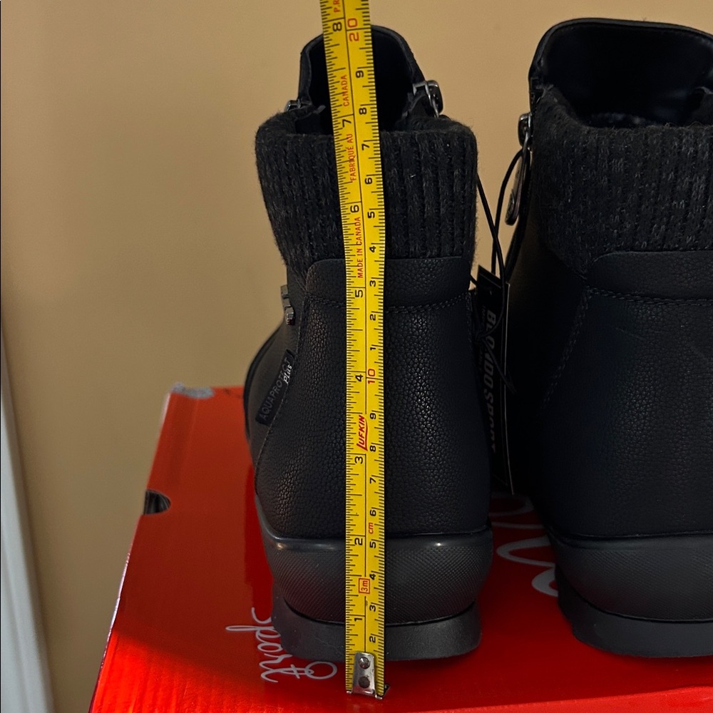 NWT Blondo Sport Women’s Waterproof Boots, size 11M - Picture 10 of 12